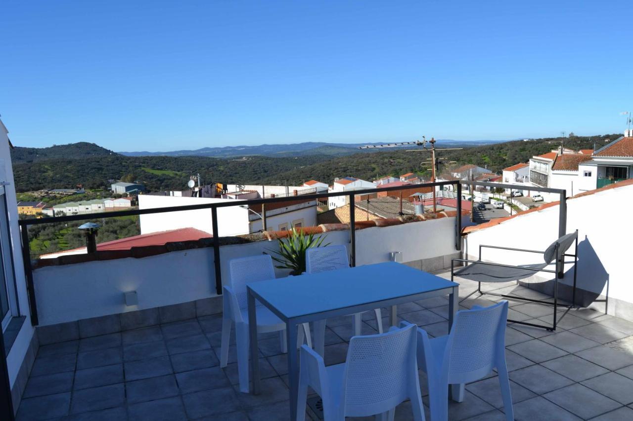 Villa La Martela De Fuentes Casa De Diseno Rural Fuentes de León Exterior foto